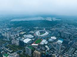 官方：德利赫特力压B费和阿马德，当选曼联11月最佳球员